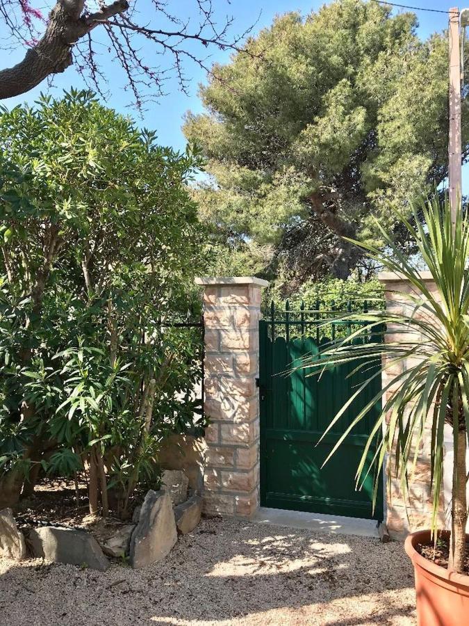 VILLA DU GOLFE - STUDIO 2Bis AVENUE D'AQUITAINE La Ciotat Exterior foto